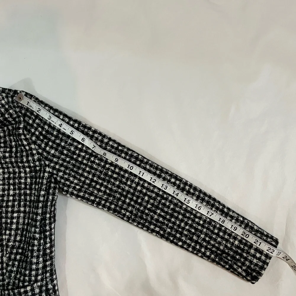 Weekend MaxMara Black and White Checkered Jacket - Picture 8 of 8